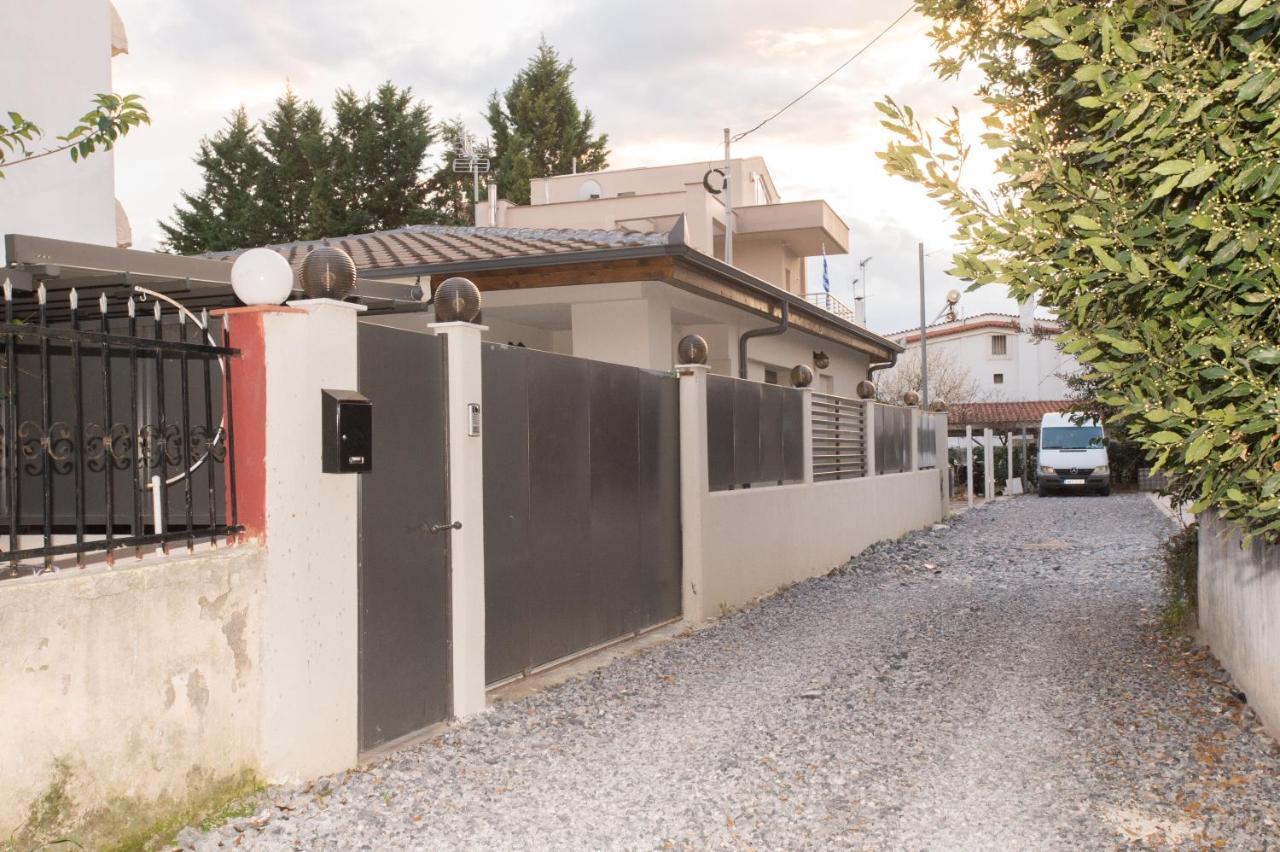 Dolphin Villa Peraía Dış mekan fotoğraf