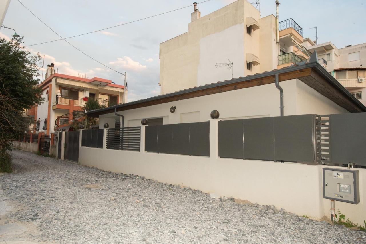 Dolphin Villa Peraía Dış mekan fotoğraf