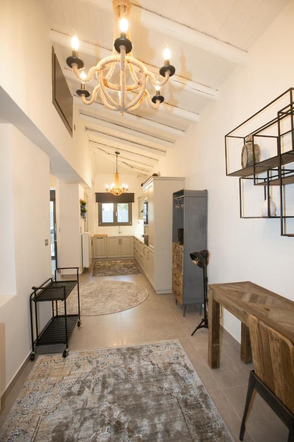 Dolphin Villa Peraía Dış mekan fotoğraf