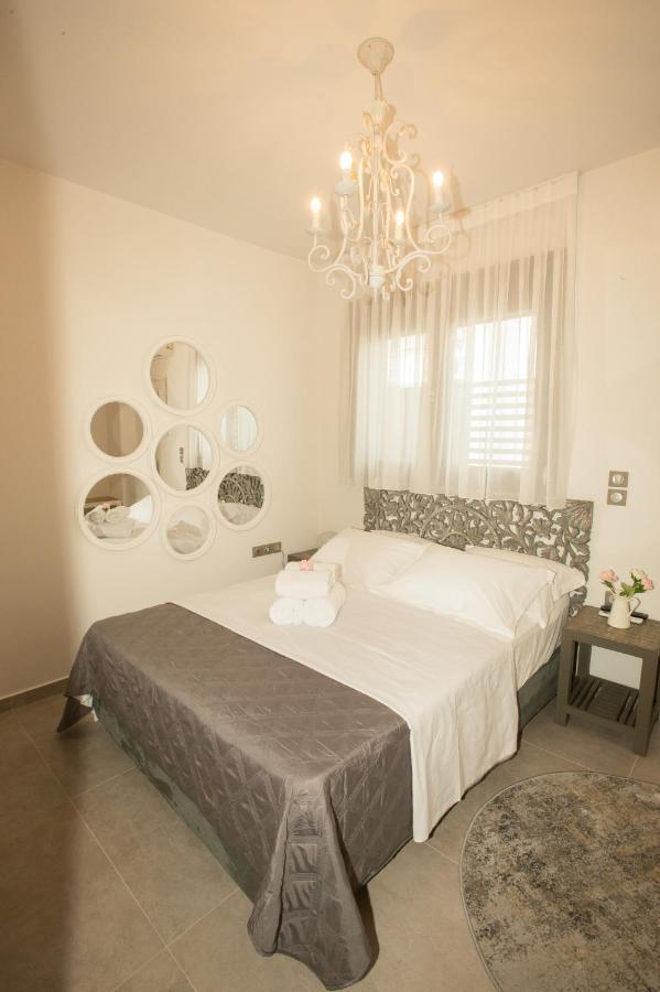 Dolphin Villa Peraía Dış mekan fotoğraf